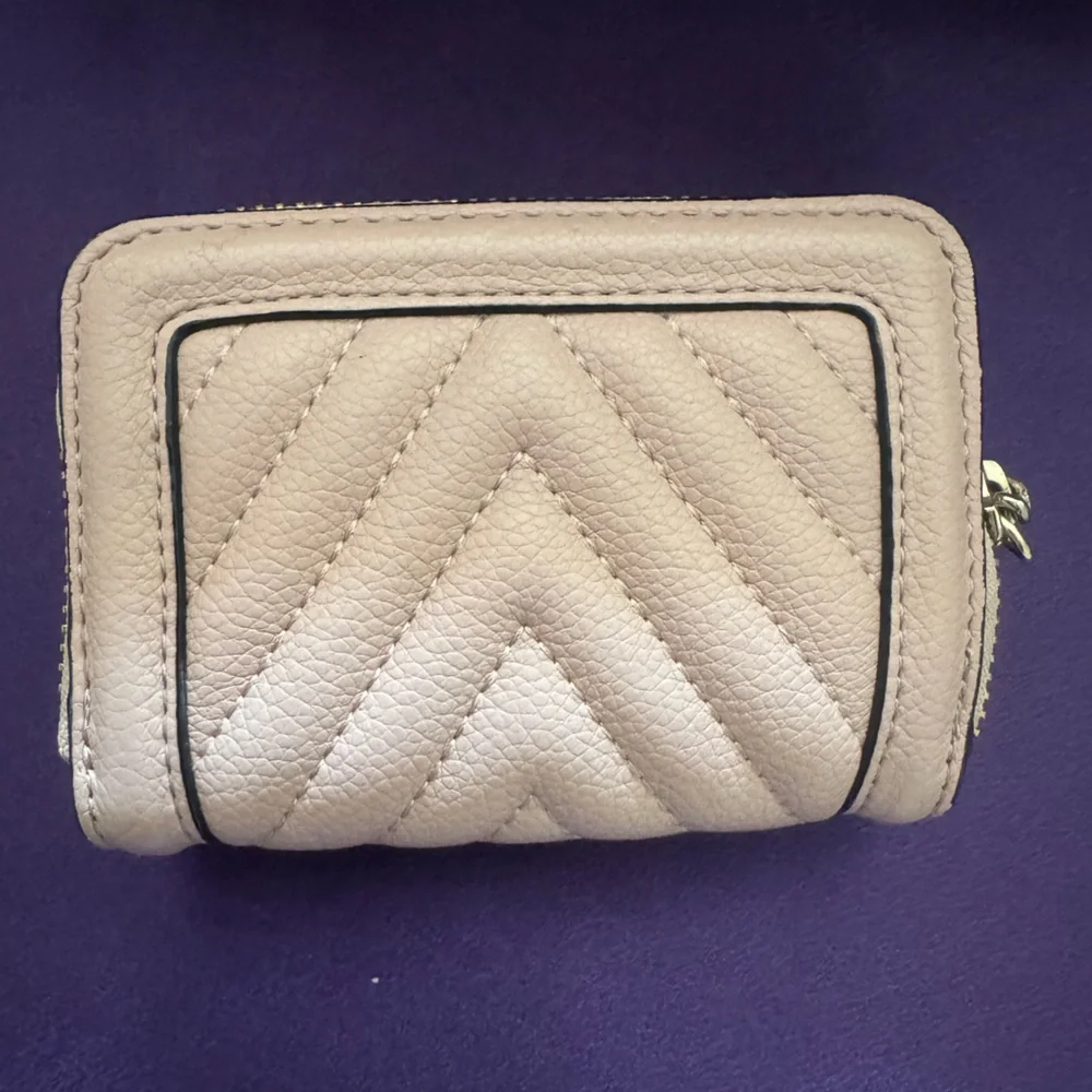 Victoria Secret Quilted Mauve/Pink Shoulder Bag with Chain Strap - Picture 9 of 12